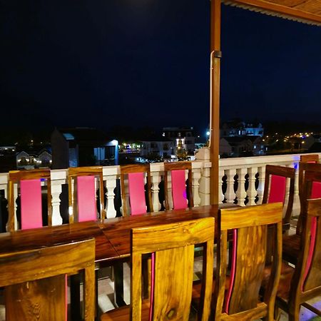פאן ת'ייט Queen Sea Hotel מראה חיצוני תמונה